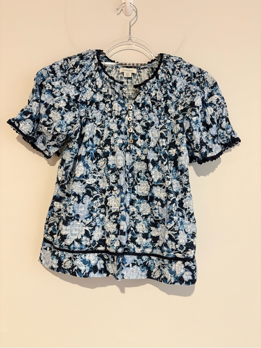 Sundance floral lace cotton Henley short sleeve blouse blue XS petite